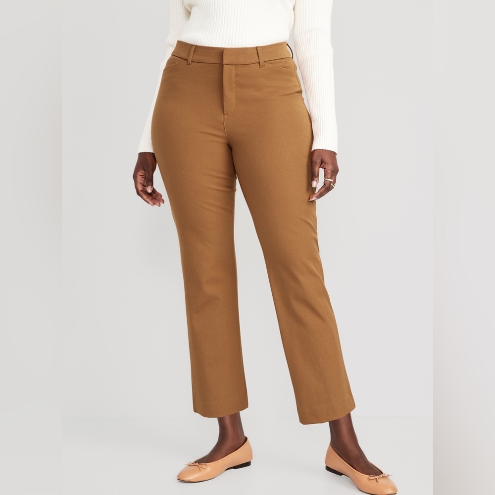 Old Navy High Waisted Pixie Straight Pants in Bourbon
